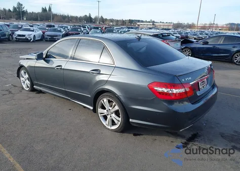 2013 Mercedes-Benz E 350 4Matic z USA, uszkodzony, nr VIN WDDHF8JB6DA730226